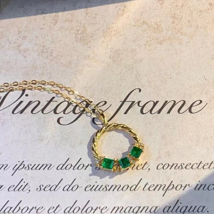 14k Gold 0.8 Ct Vivid Green Natural Emerald & Diamond Necklace: Ref:230984184 // gold content:14k gold // main gemstone:emerald // shape:square // carat weight:0. 8ct // color:vivid green // treatment:natural // // adjacent gemstone 2 : diamond // number of