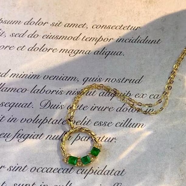 14k Gold 0.8 Ct Vivid Green Natural Emerald & Diamond Necklace - 4