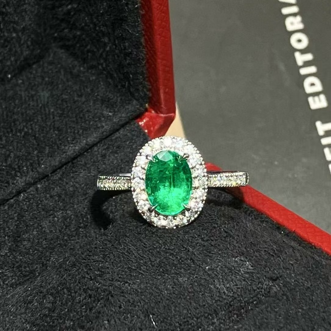 14k Gold 1.36 Ctw Vivid Green Natural Emerald & Diamond Ring - 2
