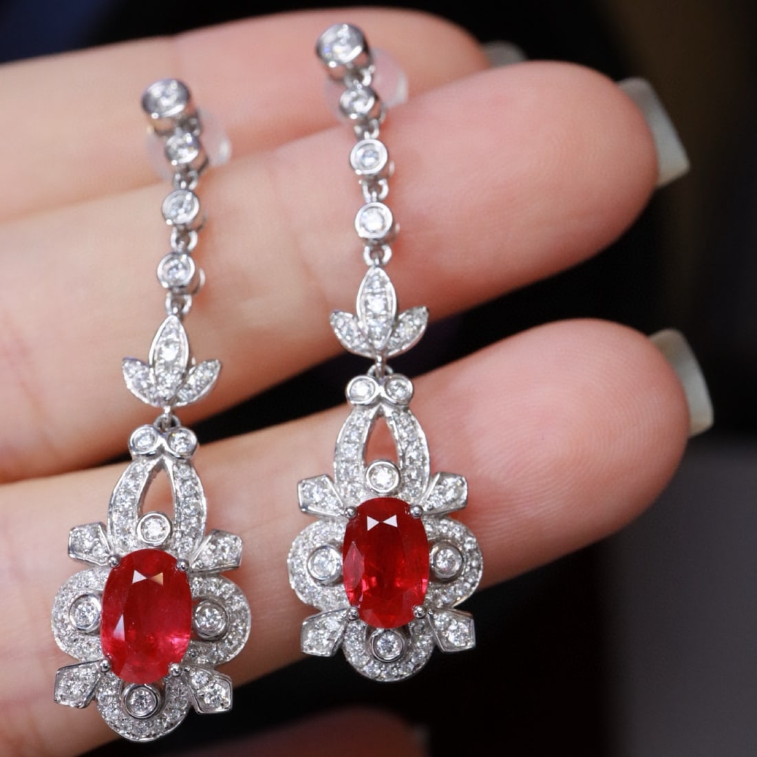 14k Gold 2.88 Ctw Natural Ruby & Diamond Earrings: Ref:230984192 // gold content:14k gold // main gemstone:ruby // shape:oval // carat weight:2. 11ct // color:pigeonblood red // treatment:natural // // adjacent gemstone 2 : diamond // shape:round // c