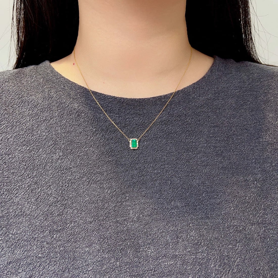 14k Gold 1.26 Ctw Vivid Green Natural Emerald & Diamond Necklace - 3