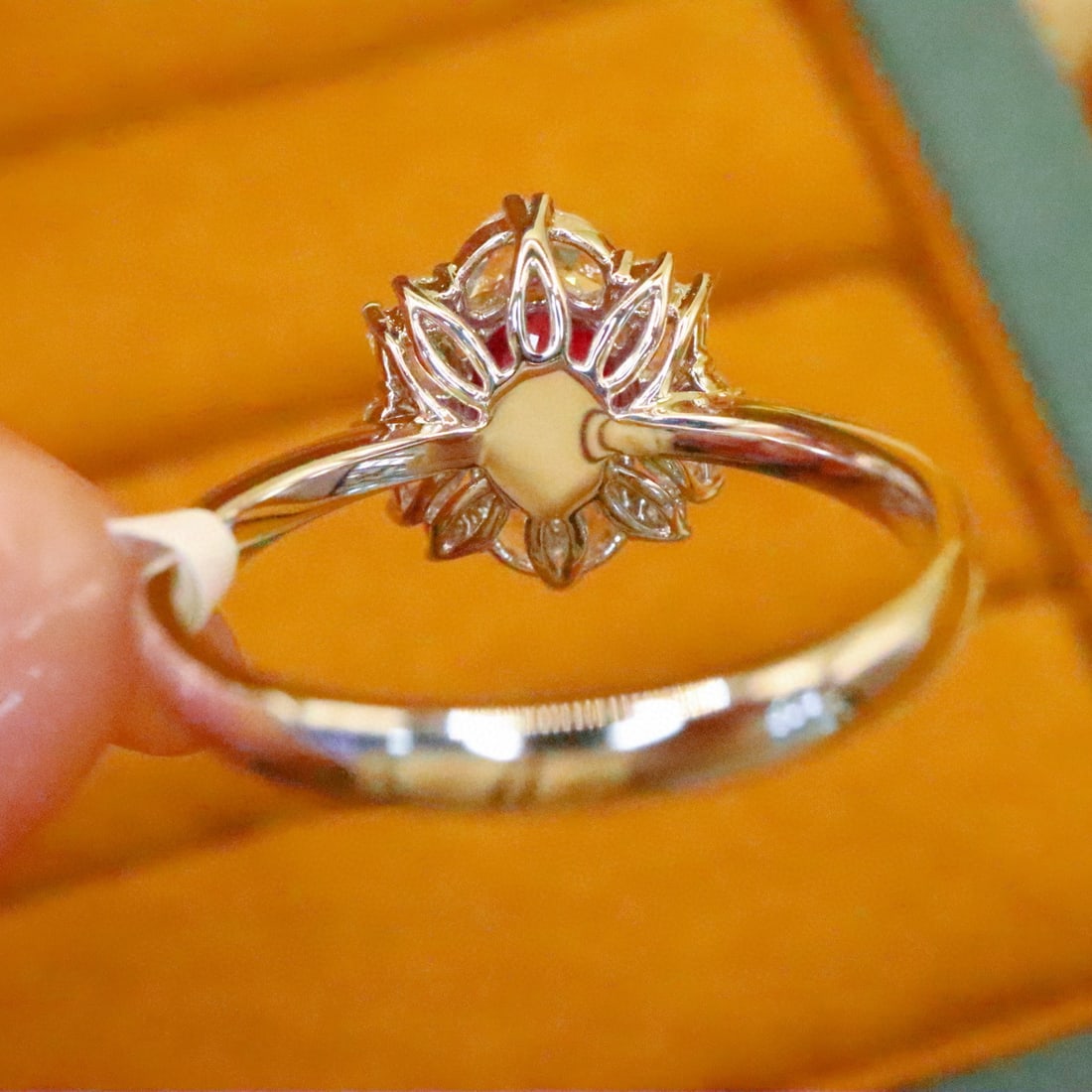 14k Gold 1.42 Ctw Natural Ruby & Diamond Ring - 4