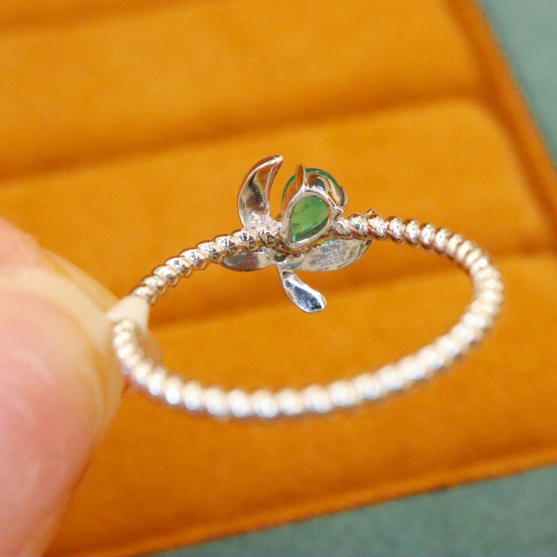 14k Gold 0.37 Ctw Natural Emerald & Diamond Ring - 5
