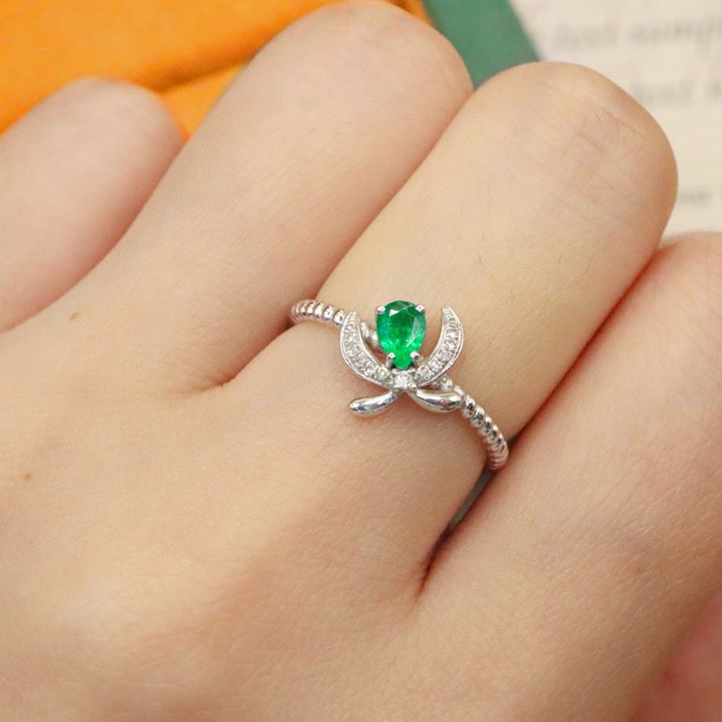 14k Gold 0.37 Ctw Natural Emerald & Diamond Ring - 6