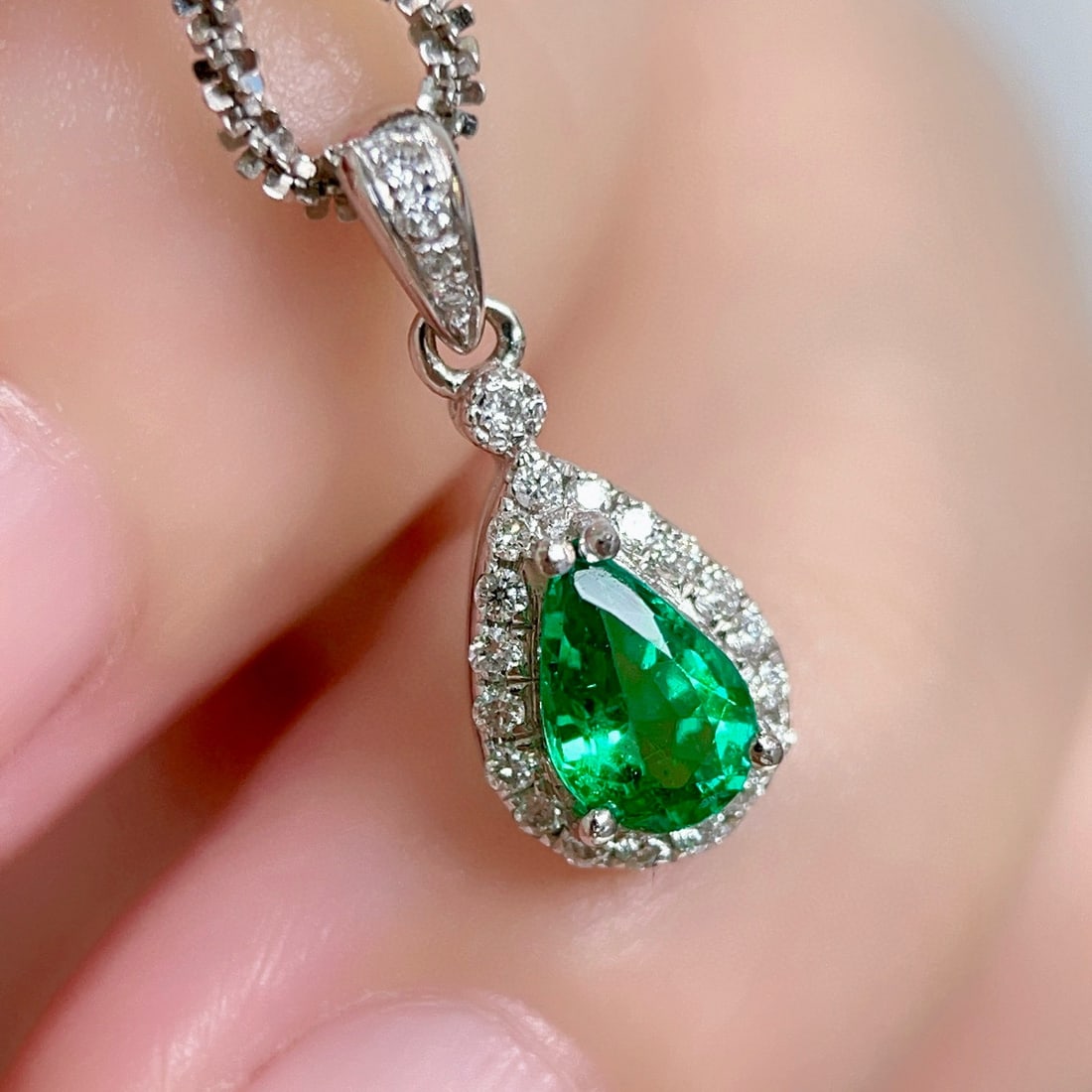 14k Gold 0.48 Ctw Vivid Green Natural Emerald & Diamond Pendant( Without Chain ) - 3