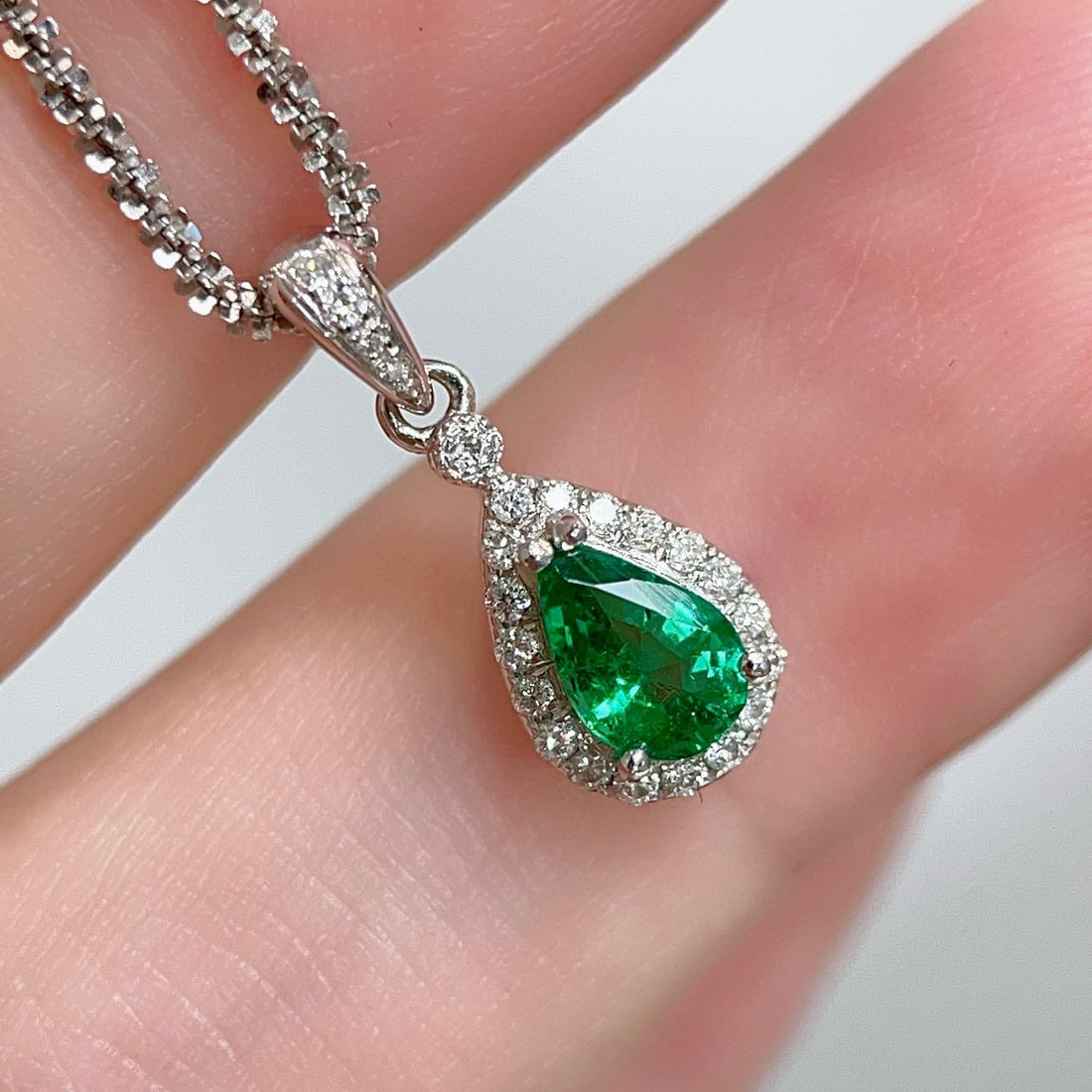 14k Gold 0.48 Ctw Vivid Green Natural Emerald & Diamond Pendant( Without Chain ) - 5