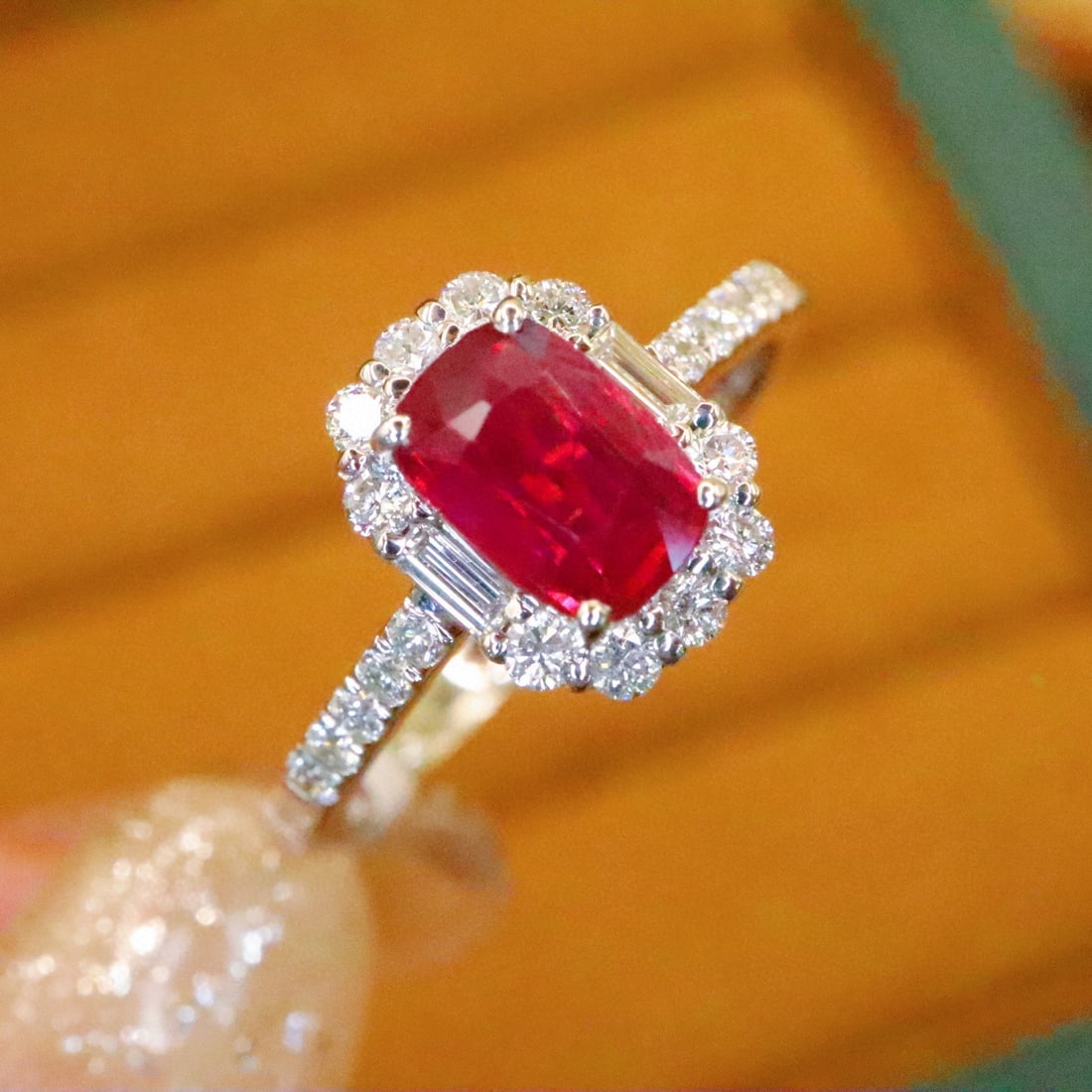 14k Gold 1.33 Ctw Natural Ruby & Diamond Ring - 3