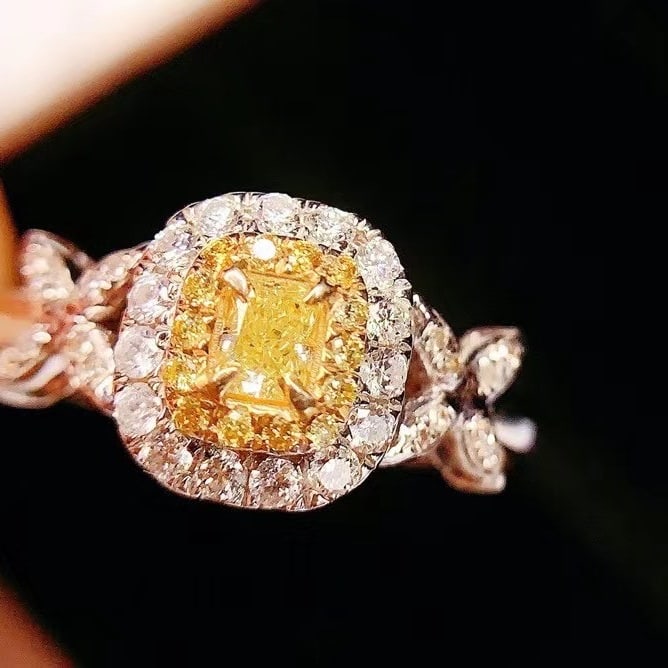 14k Gold 0.25 Ct Natural Yellow Diamond & Diamond Ring: Ref:230984216 // gold content:14k gold // ring size:7. 25us // // main gemstone:yellow diamond // shape:cushion // carat weight:0. 25ct // color:yellow // treatment:natural // // adjacent gemstone 2