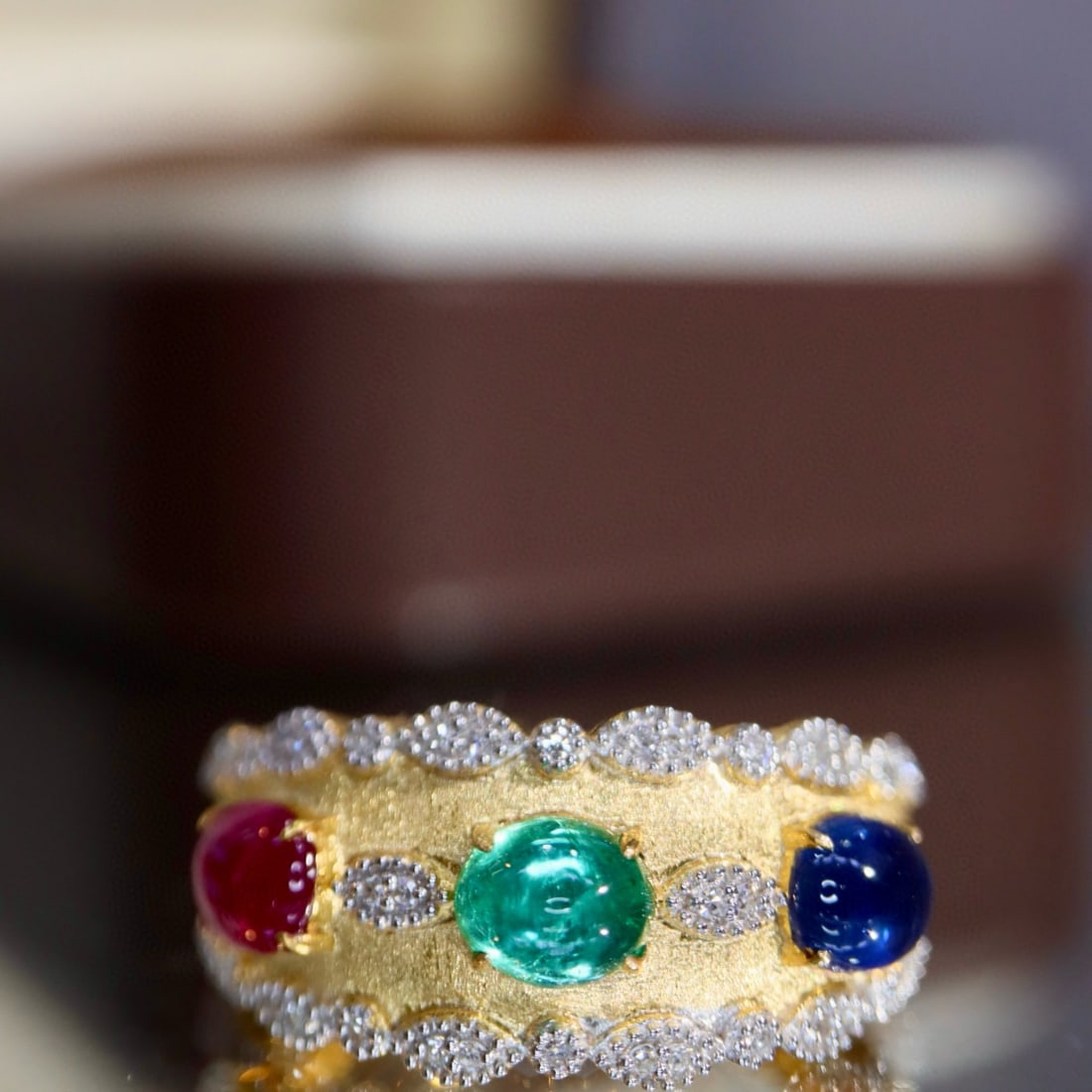 14k Gold 1.40 Ctw Natural Ruby & Diamond Ring: Ref:230984225 // gold content:14k gold // ring size:7. 25us // // main gemstone:ruby // shape:oval // carat weight:1. 3ct // color:red // treatment:natural // // adjacent gemstone 2 : diamond //