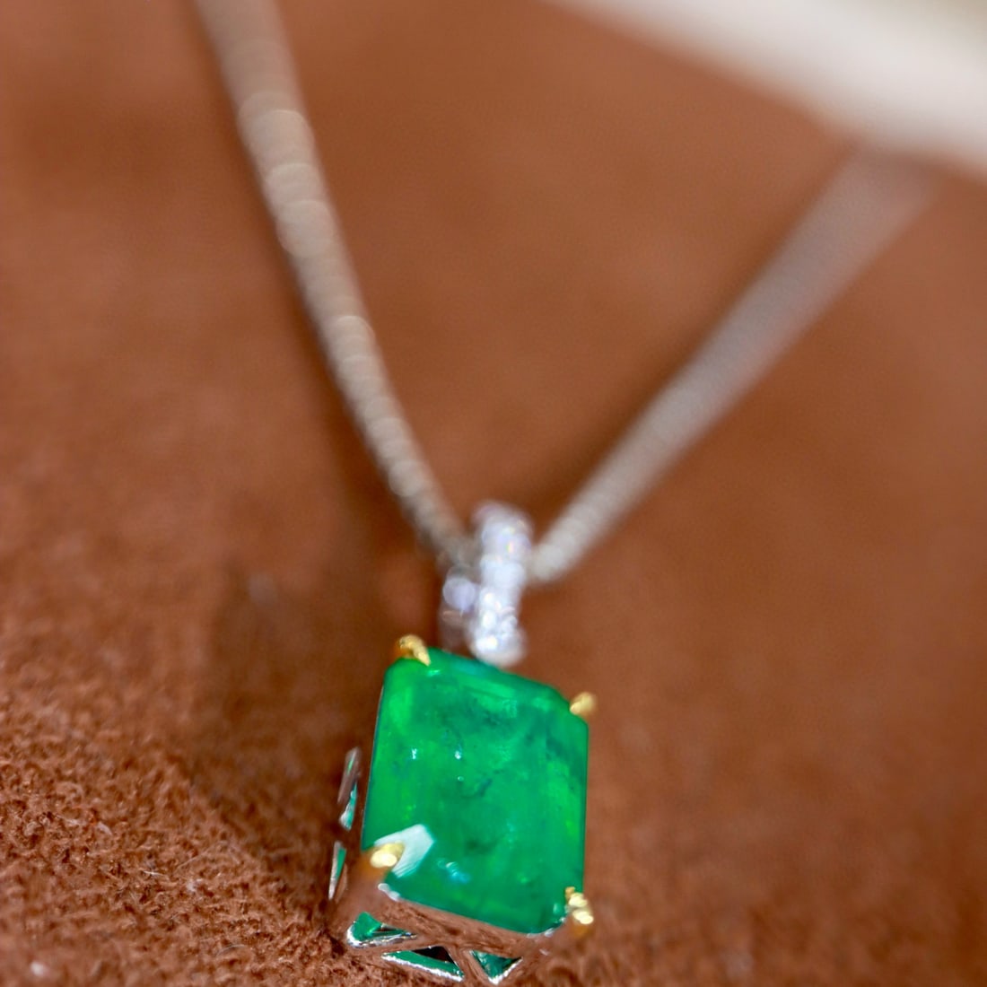14k Gold 1.37 Ctw Natural Emerald & Diamond Pendant( Without Chain ) - 7