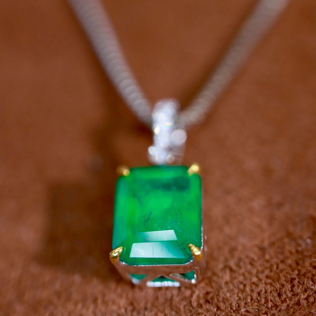 14k Gold 1.37 Ctw Natural Emerald & Diamond Pendant( Without Chain ) - 8