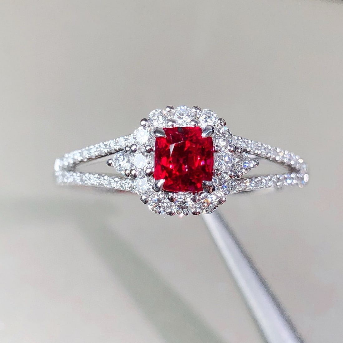 14k Gold 0.93 Ctw Natural Spinel & Diamond Ring - 6