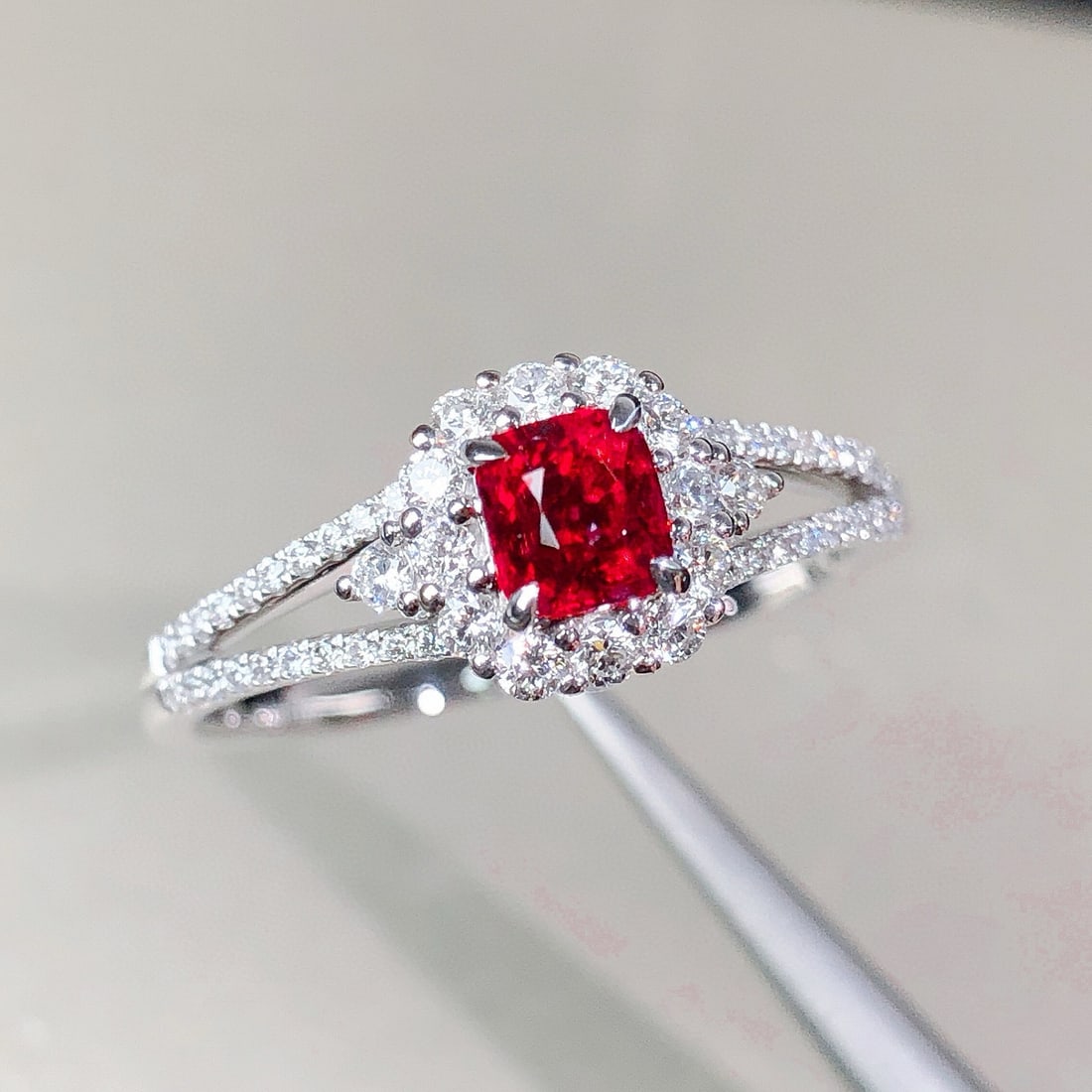 14k Gold 0.93 Ctw Natural Spinel & Diamond Ring - 7