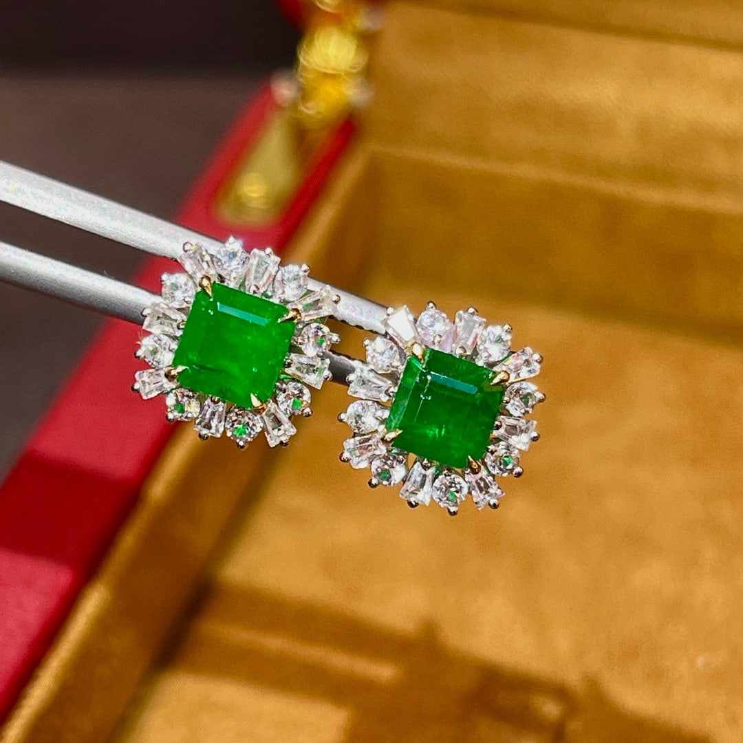 14k Gold 2.67 Ctw Vivid Green Natural Emerald & Diamond Earrings - 4