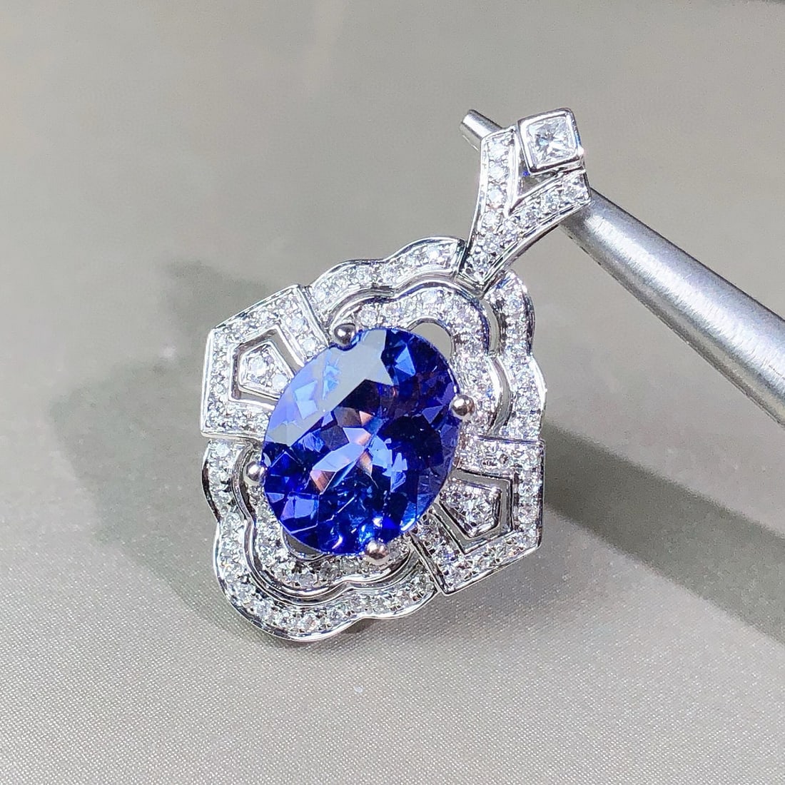 14k Gold 2.00 Ctw Natural Tanzanite & Diamond Pendant( Without Chain ) - 2