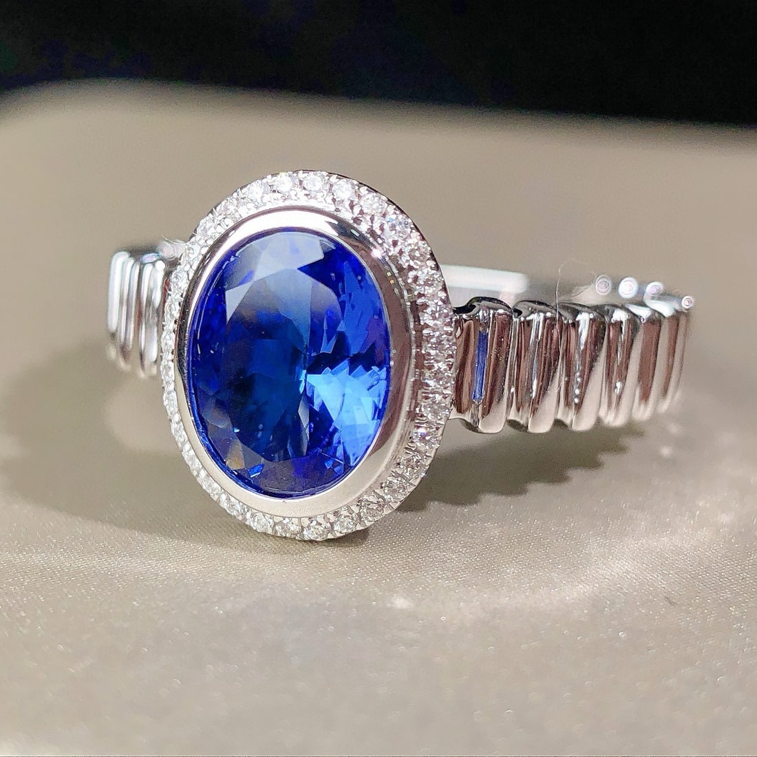 14k Gold 1.34 Ctw Natural Tanzanite & Diamond Ring - 2