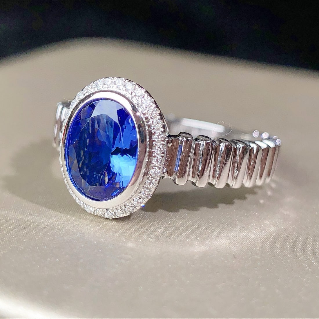 14k Gold 1.34 Ctw Natural Tanzanite & Diamond Ring - 5