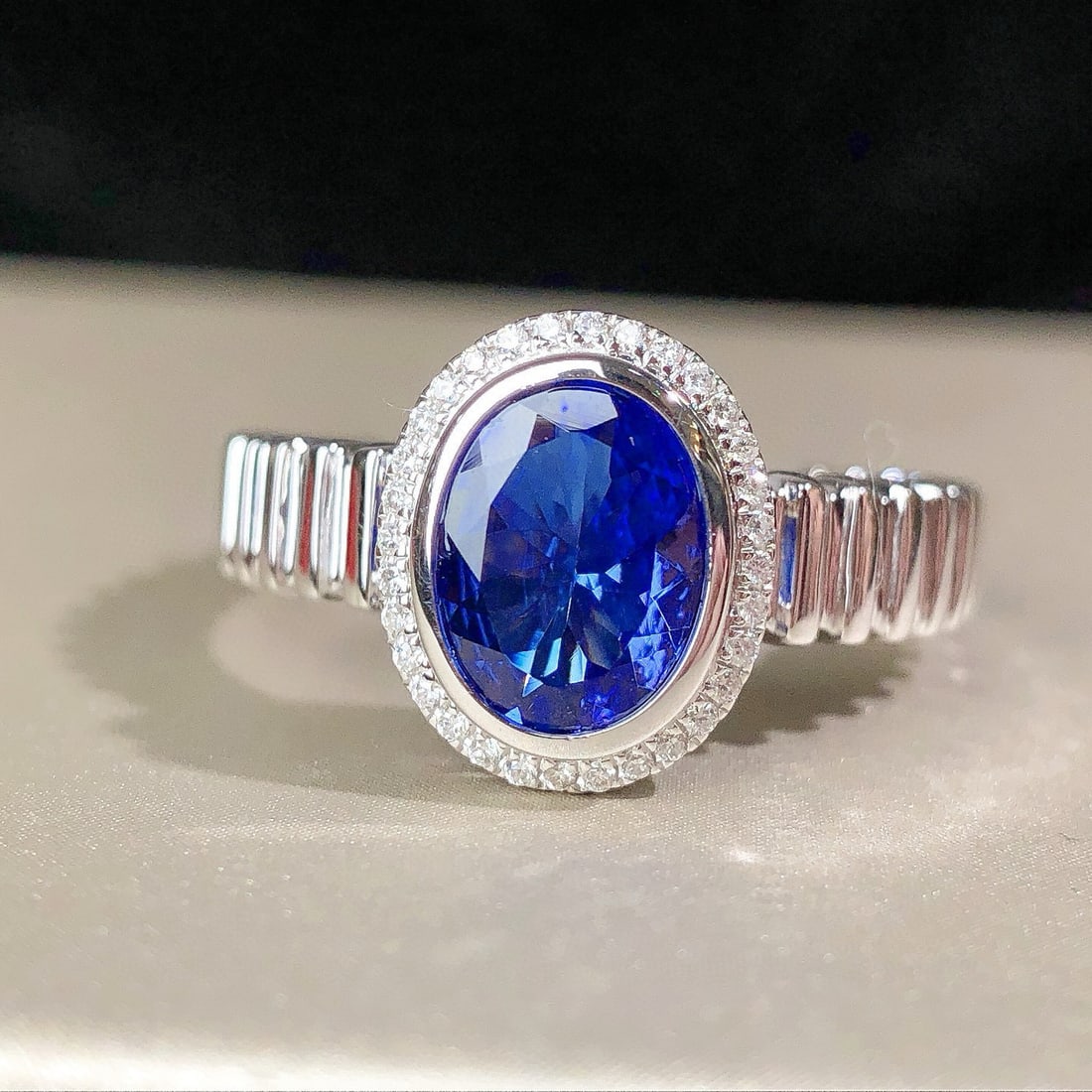 14k Gold 1.34 Ctw Natural Tanzanite & Diamond Ring - 6