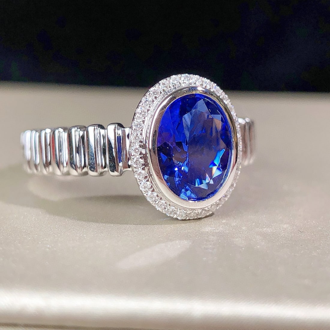14k Gold 1.34 Ctw Natural Tanzanite & Diamond Ring - 7