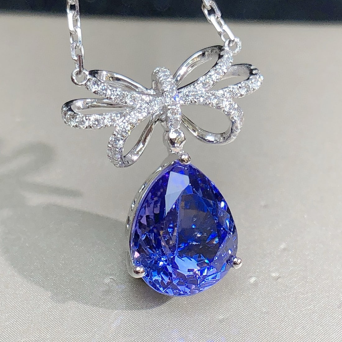 14k Gold 3.72 Ctw Natural Tanzanite & Diamond Necklace - 4