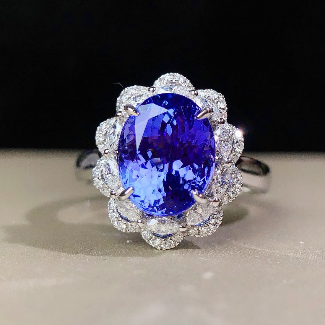 14k Gold 4.17 Ctw Natural Tanzanite & Diamond Ring: Ref:230984248 // gold content:14k gold // ring size:7. 25us // // main gemstone:tanzanite // shape:oval // carat weight:3. 77ct // color:blue // treatment:natural // // adjacent gemstone 2 : diamond