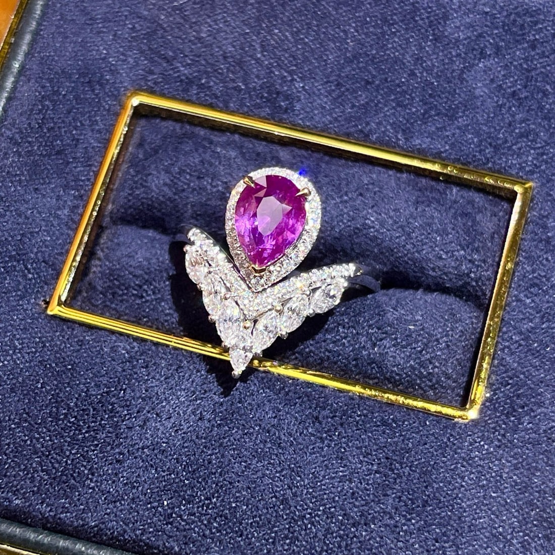 14k Gold 2.19 Ctw Natural Sapphire & Diamond Ring - 3