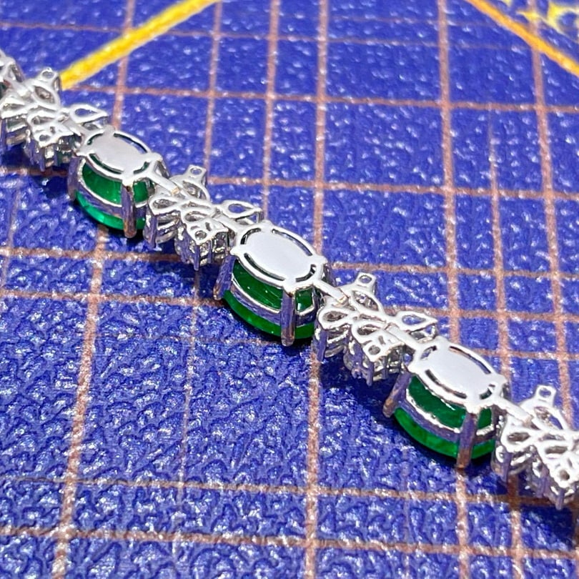 14k Gold 9.83 Ctw Vivid Green Natural Emerald & Sapphire Bracelet - 3
