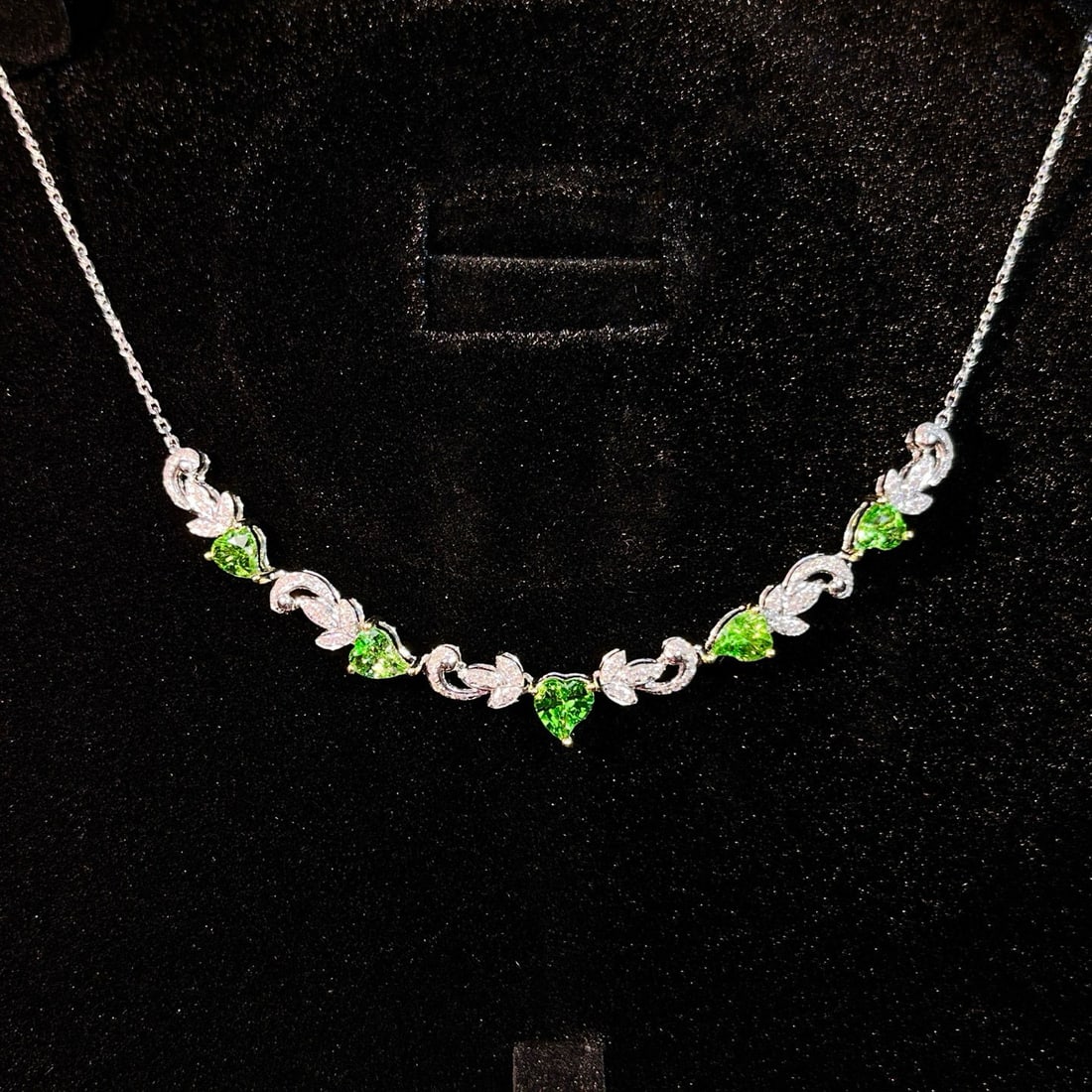 14k Gold 2.72 Ctw Natural Tsavorite & Diamond Necklace (1 of 7)