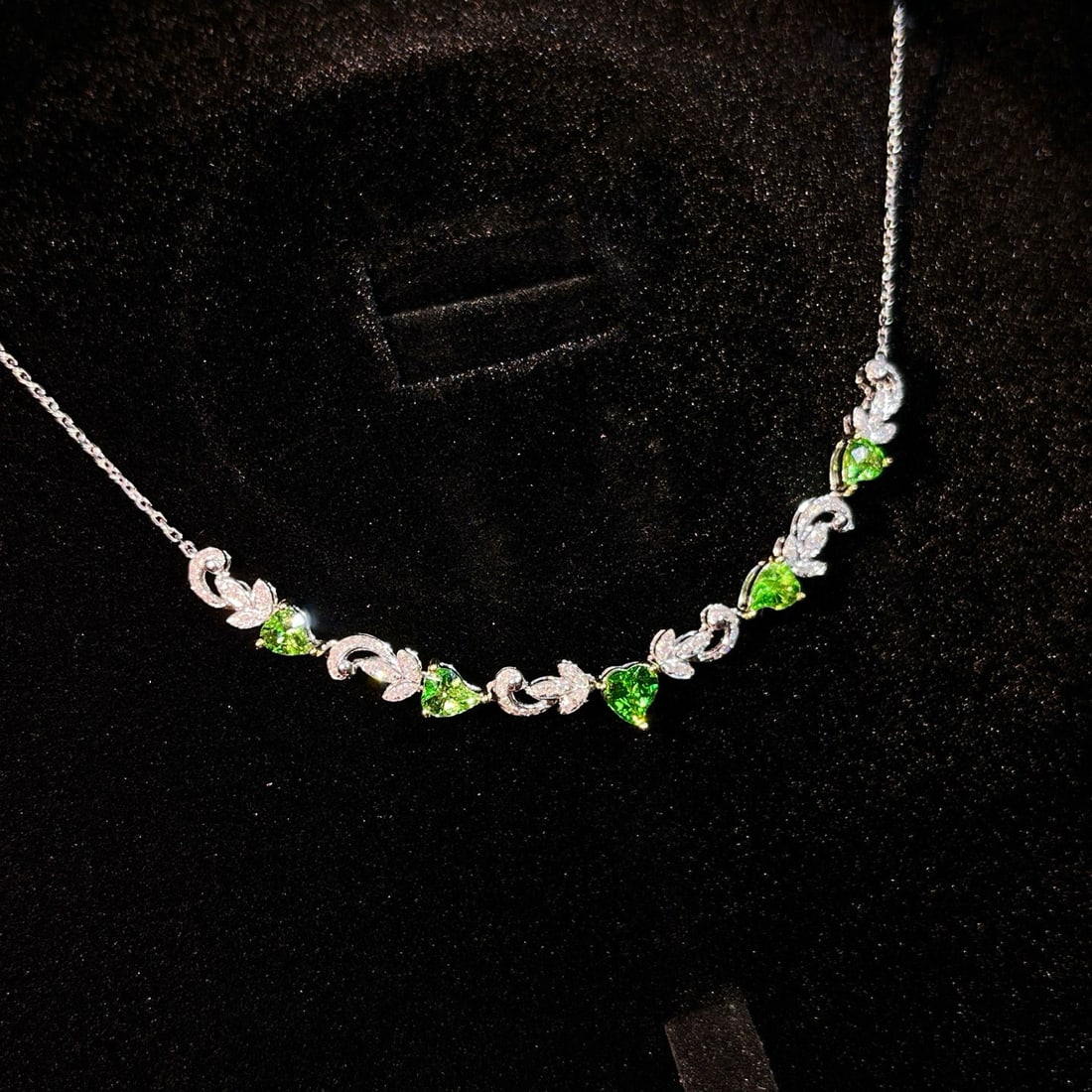 14k Gold 2.72 Ctw Natural Tsavorite & Diamond Necklace - 3