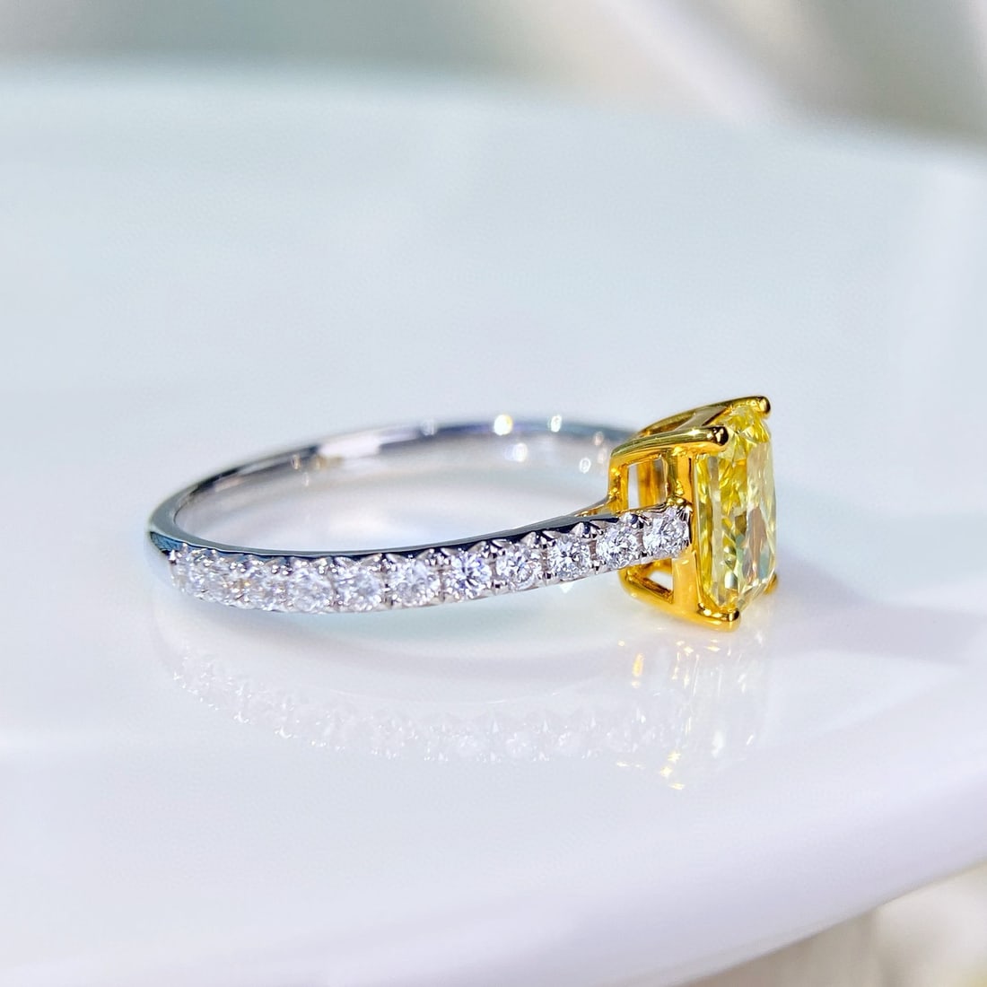 Gia Certified 14k Gold 1.33 Ctw Natural Yellow Diamond & Diamond Ring - 3