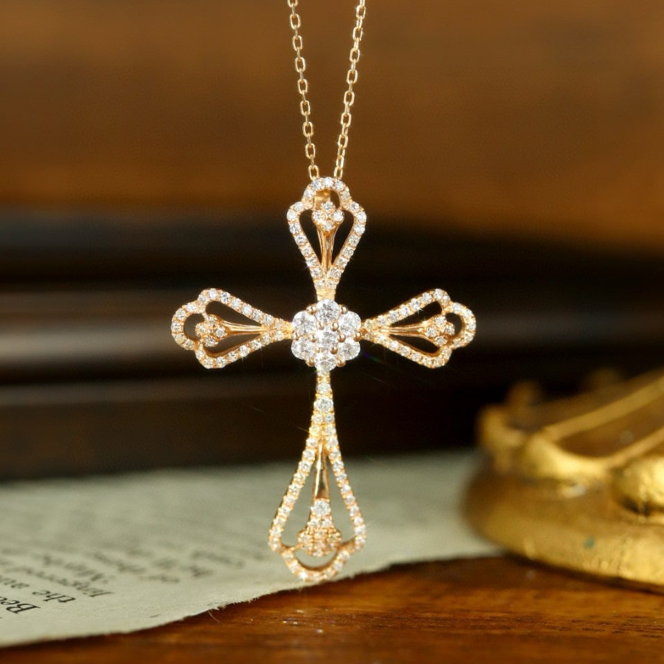 14k Gold 0.80 Ct Natural H Diamond Pendant( Without Chain ): Ref:230984266 // gold content:14k gold // main gemstone:diamond // shape:round // carat weight:0. 80ct // clarity grade:vs-si // color:h // treatment:natural // cut grade:g // Low Estimate: 2600