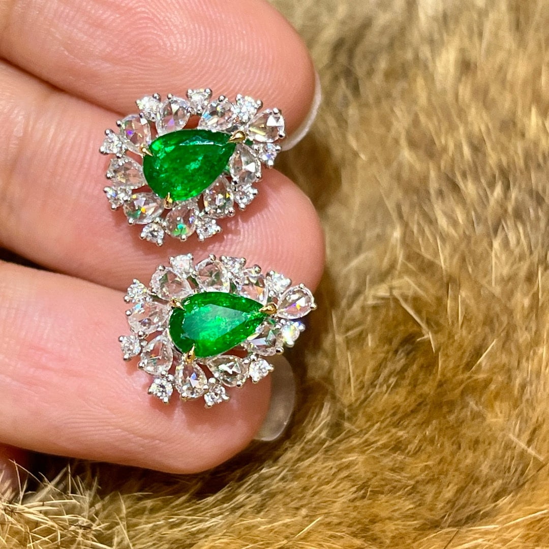 14k Gold 2.48 Ctw Vivid Green Natural Emerald & Diamond Earrings - 2