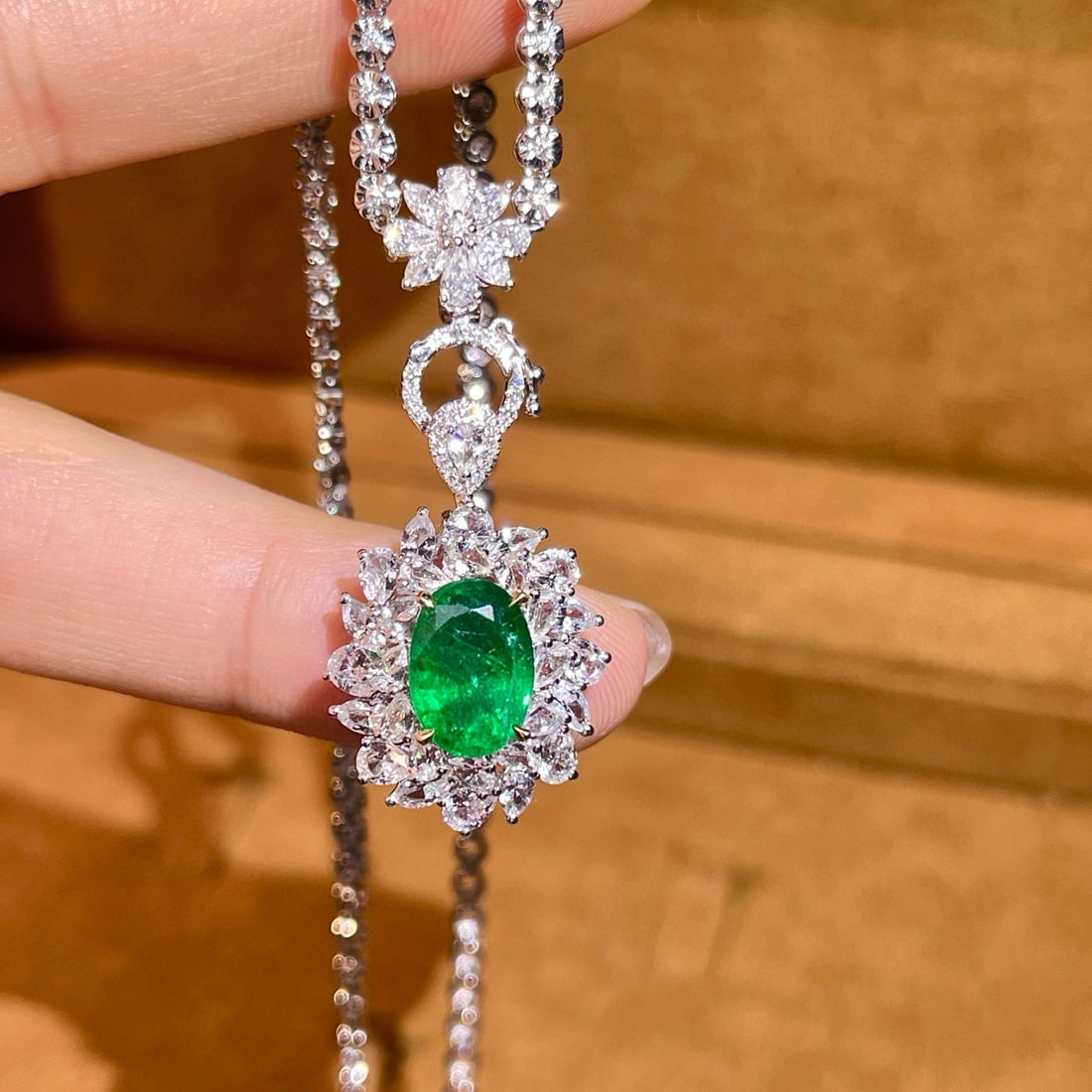 14k Gold 2.42 Ctw Vivid Green Natural Emerald & Diamond Ring/pendant( Without Chain ) - 2
