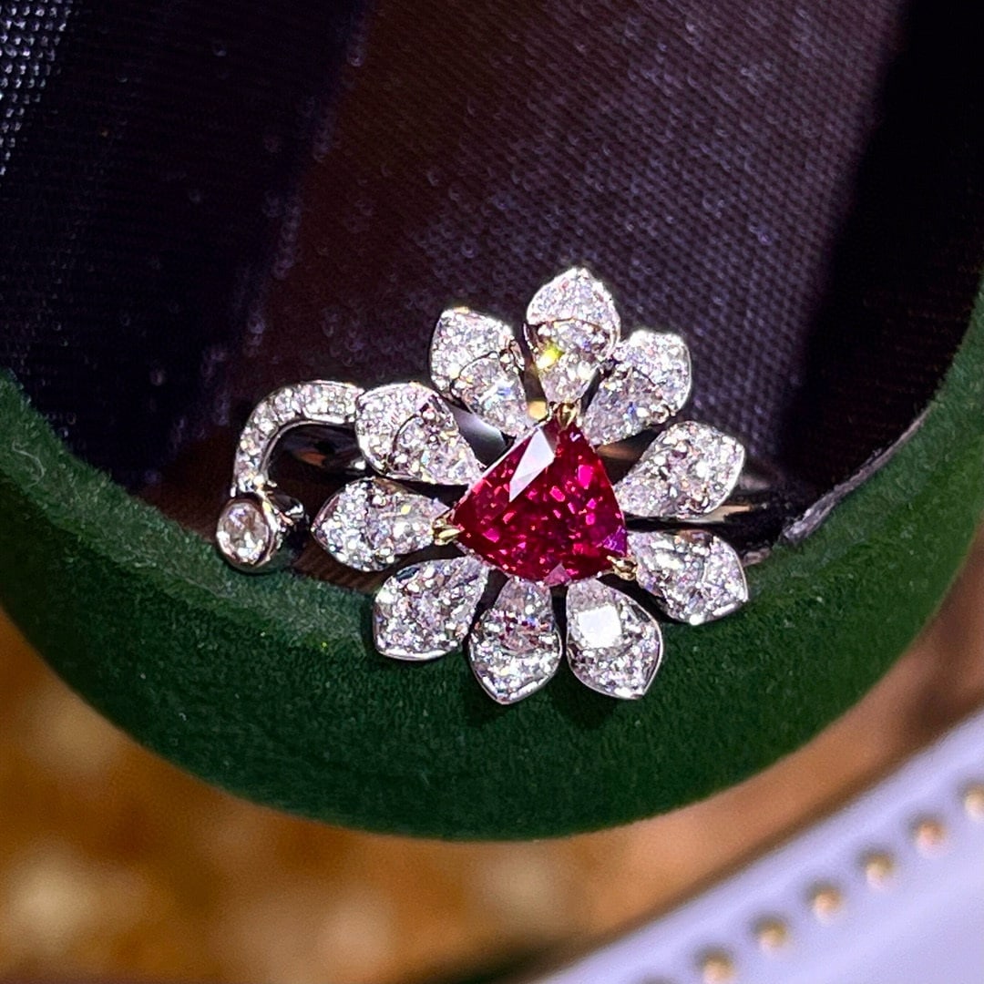 14k Gold 1.54 Ctw Natural Ruby & Diamond Ring - 5
