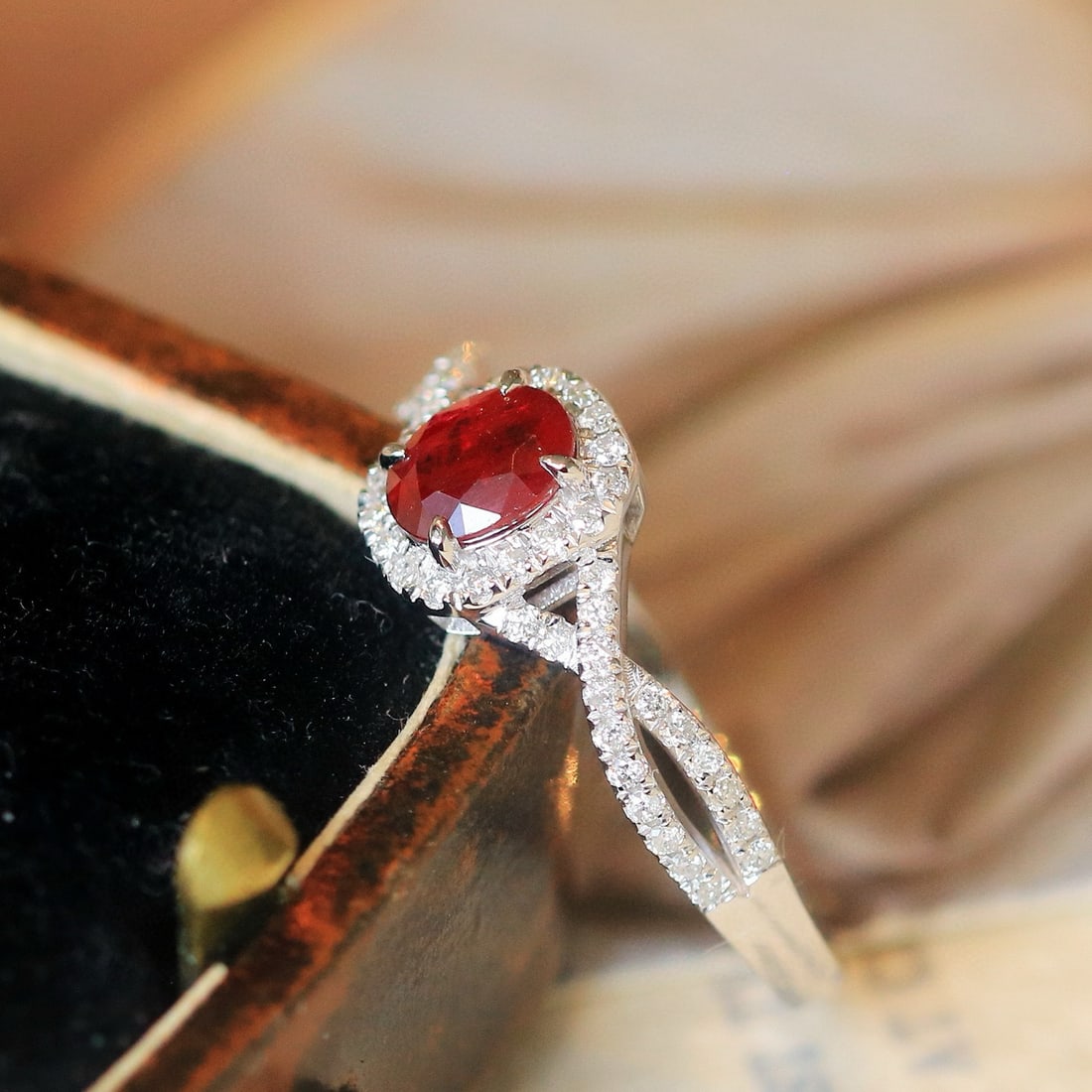 14k Gold 0.87 Ctw Natural Ruby & Diamond Ring - 3