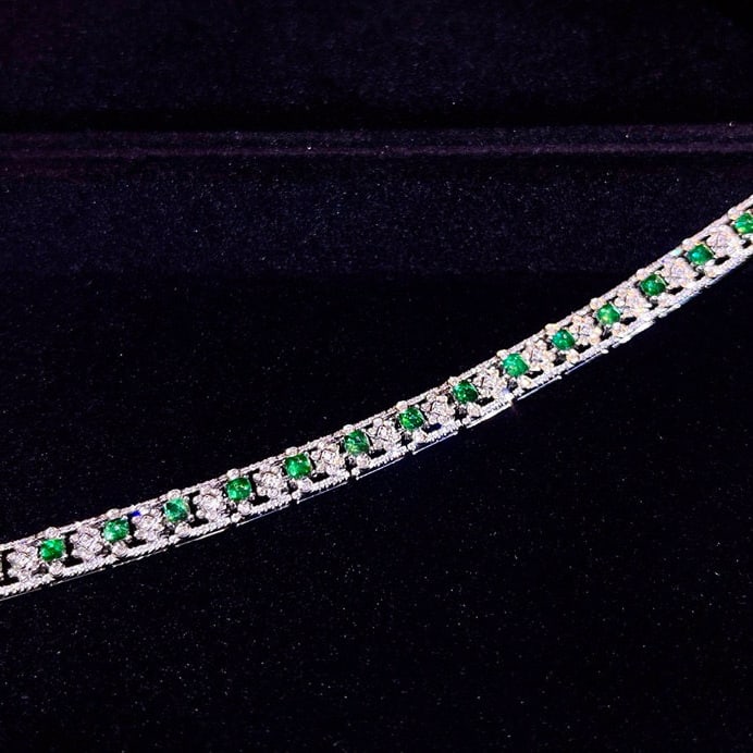 14k Gold 3.98 Ctw Vivid Green Natural Emerald & Diamond Bracelet - 2