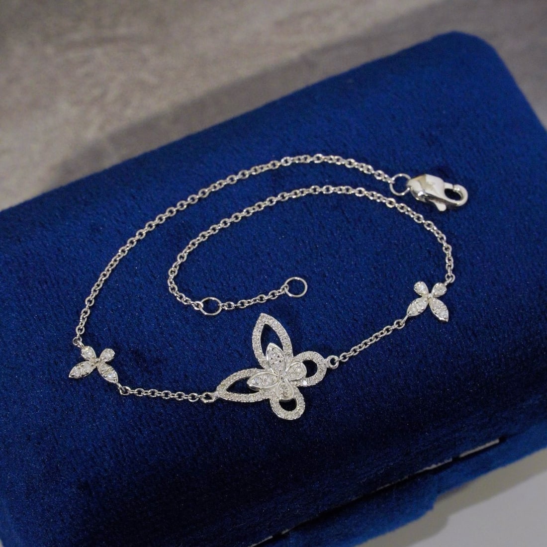 14k Gold 0.47 Ct Natural H Diamond & Butterfly Bracelet - 5