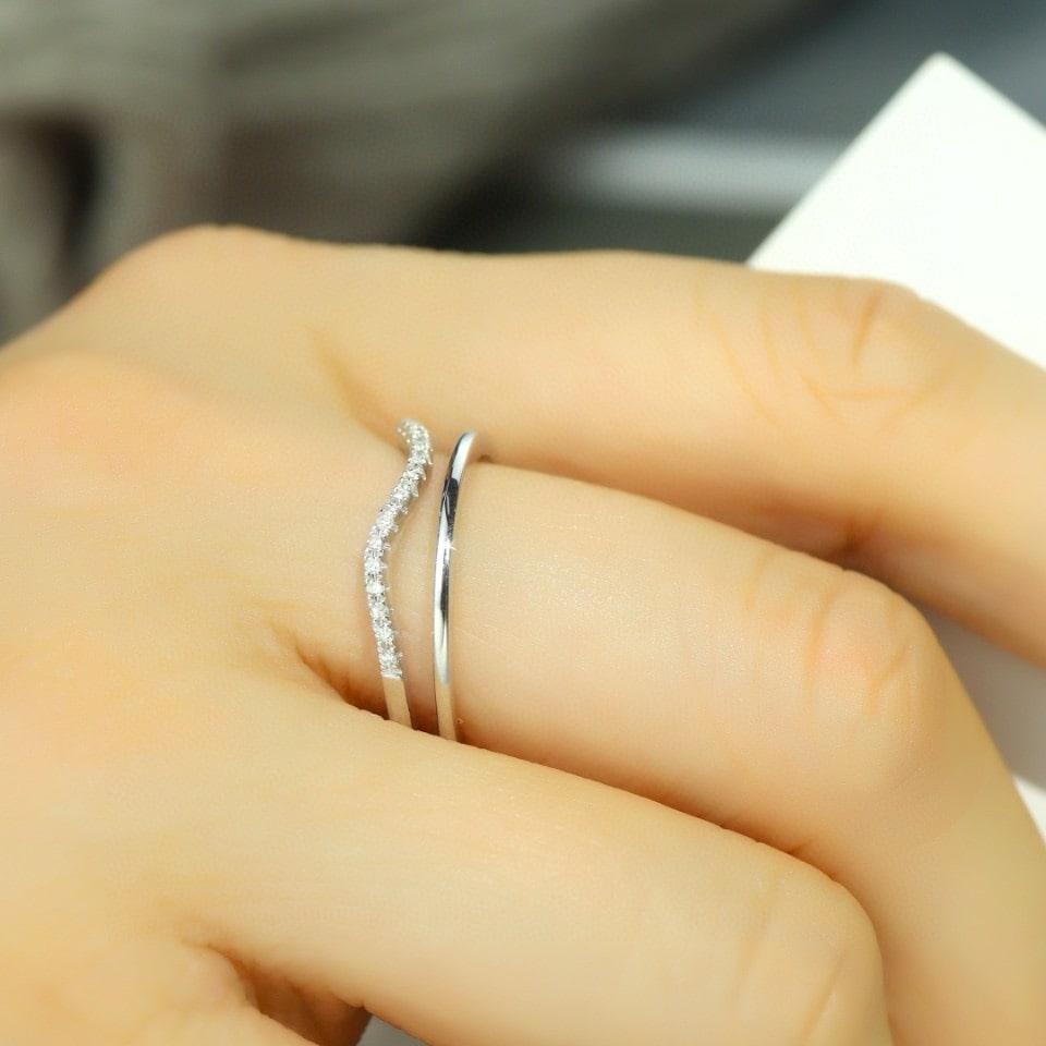 14k Gold 0.13 Ct Natural H Diamond Ring - 4