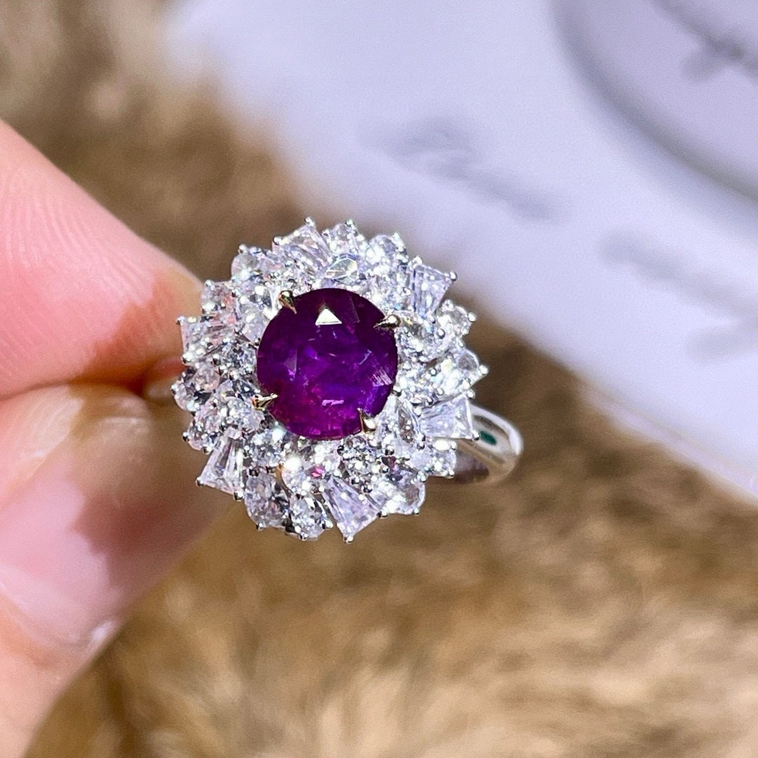 14k Gold 3.21 Ctw Natural Sapphire & Sapphire Ring/pendant( Without Chain ): Ref:230984316 // gold content:14k gold // ring size:7. 25us // // main gemstone:sapphire // shape:oval // carat weight:1. 85ct // color:purple // treatment:natural // // adjacent gemstone 2 : sapphire