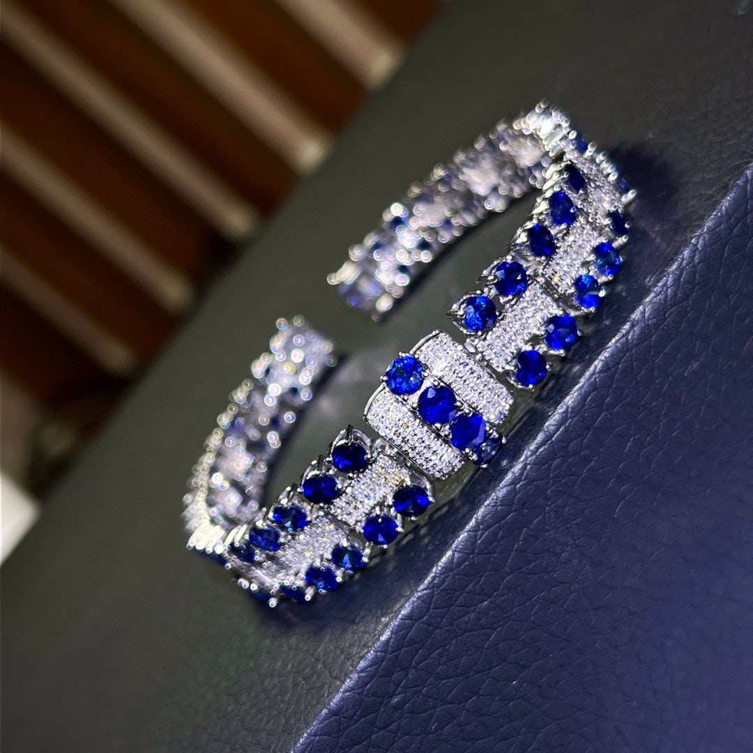 14k Gold 7.57 Ctw Natural Sapphire & Diamond Bracelet: Ref:230984319 // gold content:14k gold // main gemstone:sapphire // shape:round // carat weight:6. 8ct // color:royal blue // treatment:natural // cut grade:g // // adjacent gemstone 2 : diamond // nu