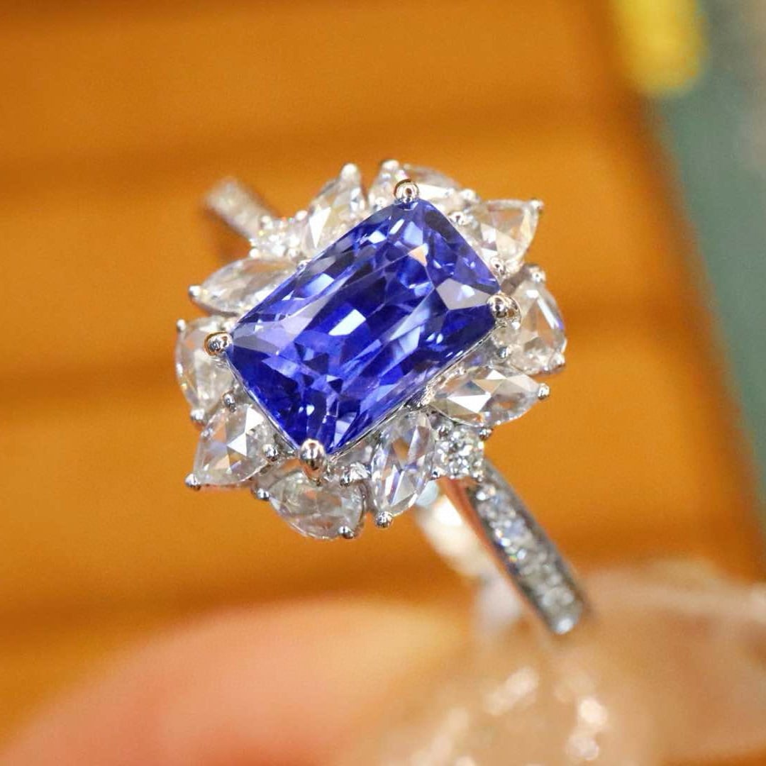 14k Gold 1.85 Ctw Natural Sapphire & Diamond Ring - 2