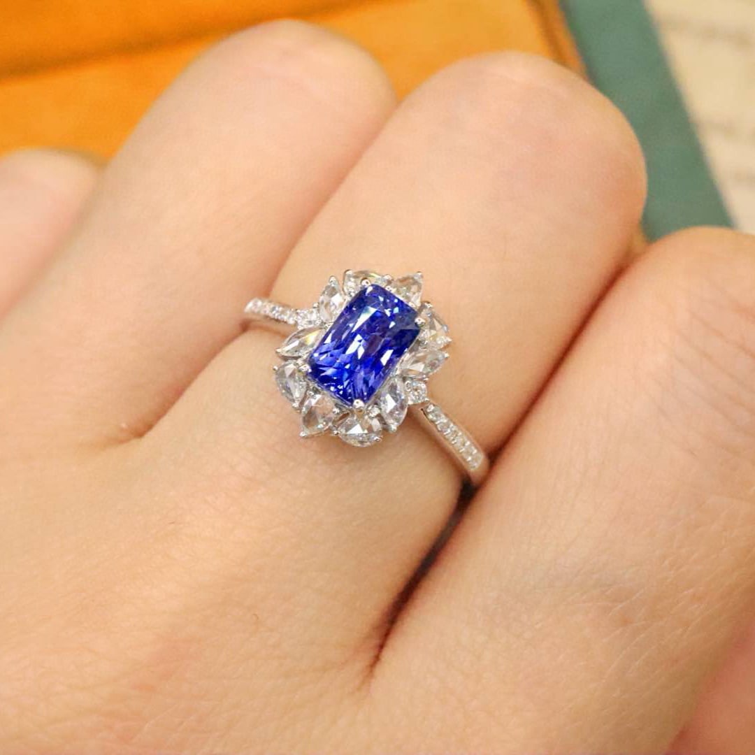 14k Gold 1.85 Ctw Natural Sapphire & Diamond Ring - 5