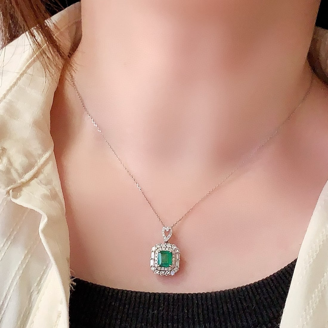 14k Gold 1.78 Ctw Vivid Green Natural Emerald & Diamond Pendant( Without Chain ) - 3