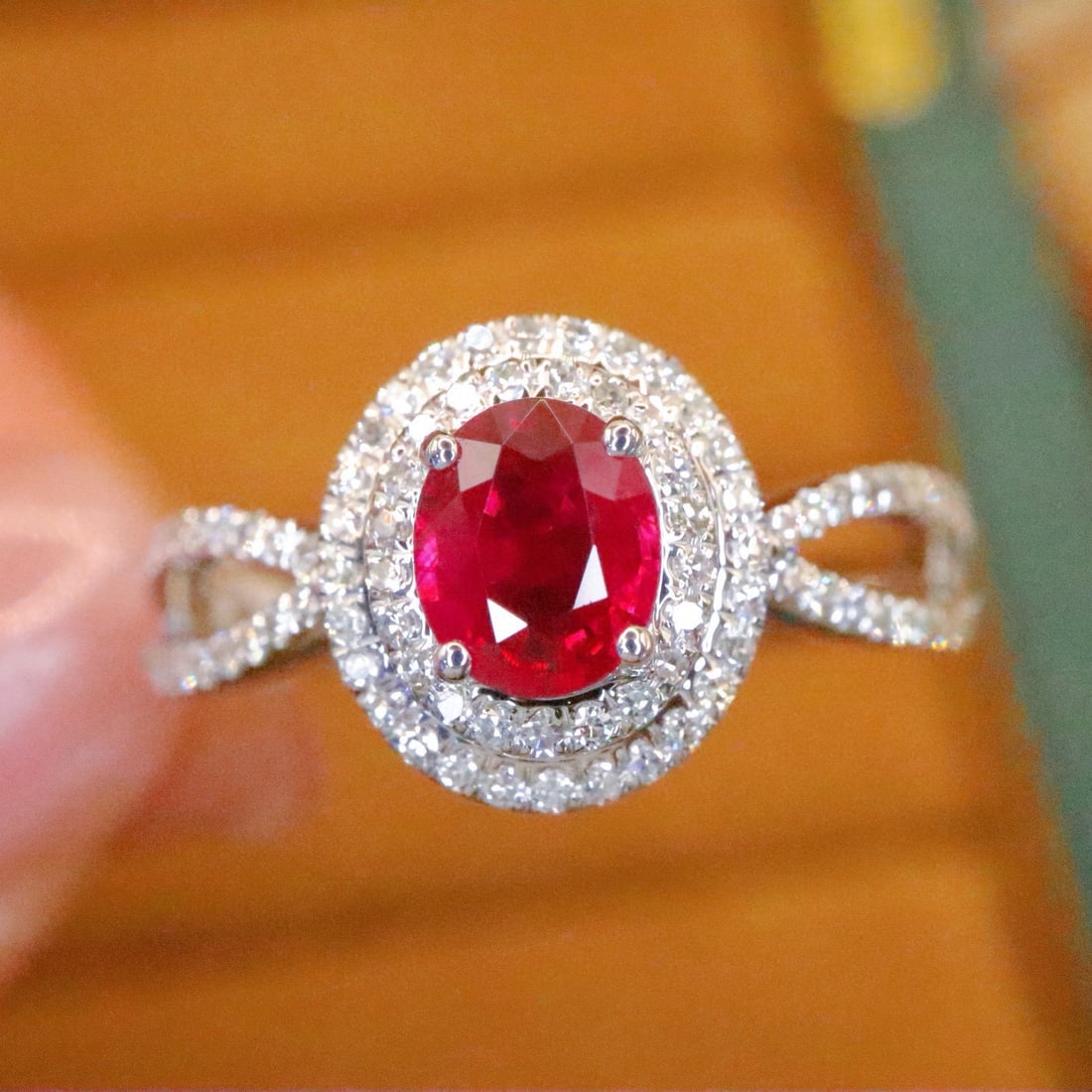 14k Gold 0.84 Ctw Natural Ruby & Diamond Ring: Ref:230984332 // gold content:14k gold // ring size:7. 25us // // main gemstone:ruby // shape:oval // carat weight:0. 55ct // color:red // treatment:natural // // adjacent gemstone 2 : diamond //