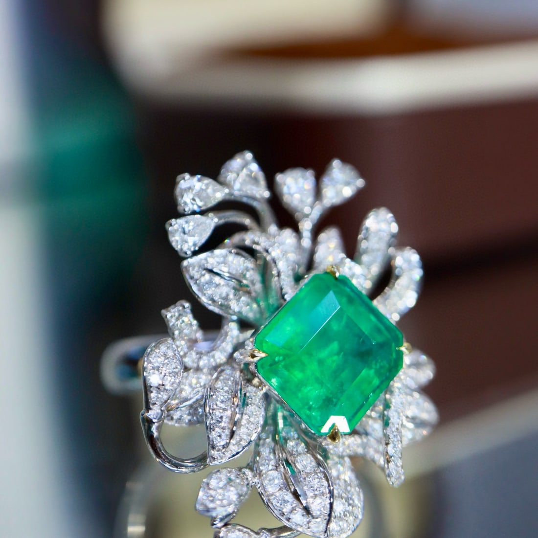 14k Gold 3.51 Ctw Natural Emerald & Diamond Ring - 2