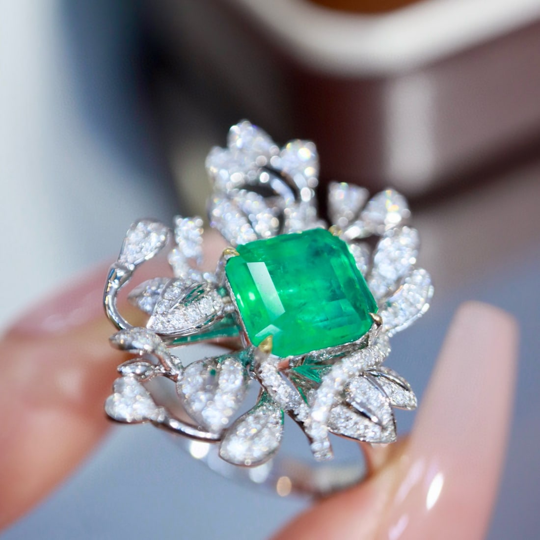 14k Gold 3.51 Ctw Natural Emerald & Diamond Ring - 6