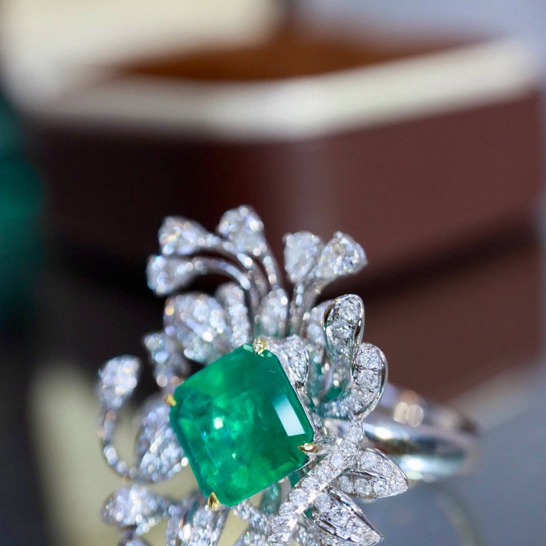 14k Gold 3.51 Ctw Natural Emerald & Diamond Ring - 8