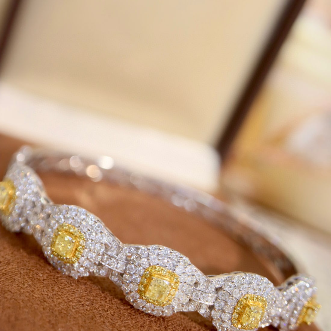 14k Gold 4.71 Ctw Natural Yellow Diamond & Diamond Bangle - 6