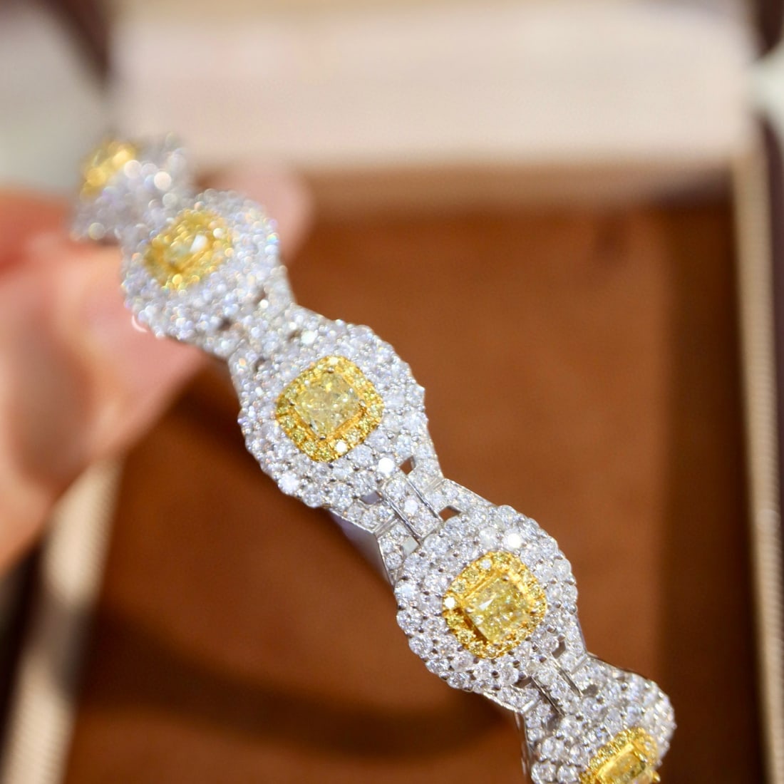 14k Gold 4.71 Ctw Natural Yellow Diamond & Diamond Bangle - 8