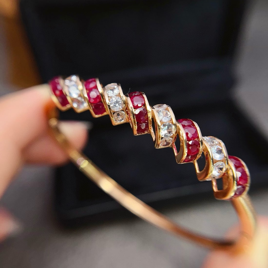 14k Gold 2.00 Ct Natural Ruby & Sapphire Bangle - 3